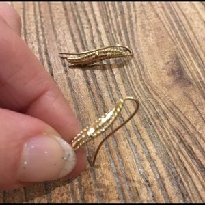 10kt gold earrings